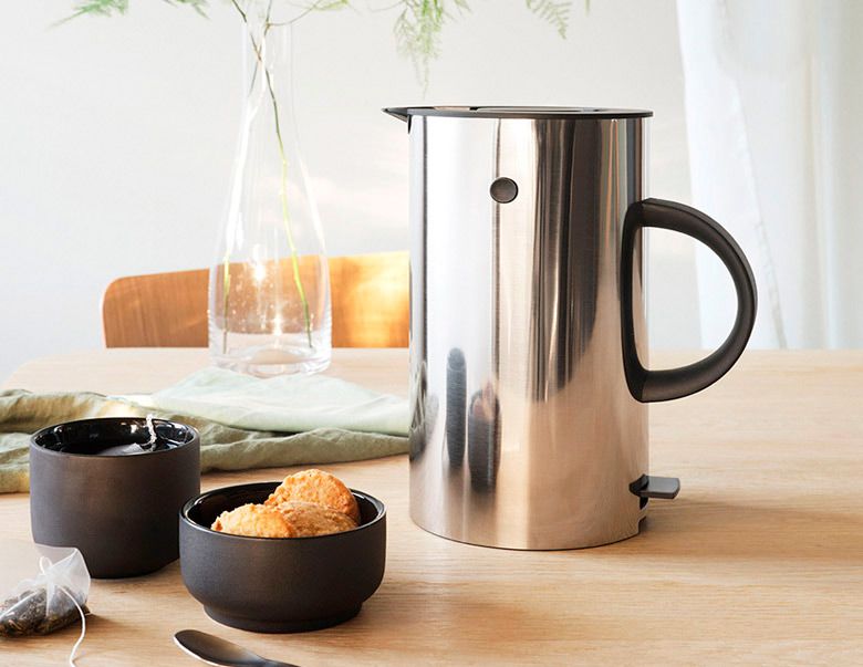 EM77 electric kettle