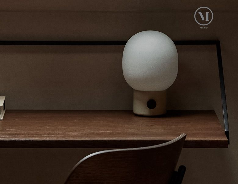 JWDA portable table lamp